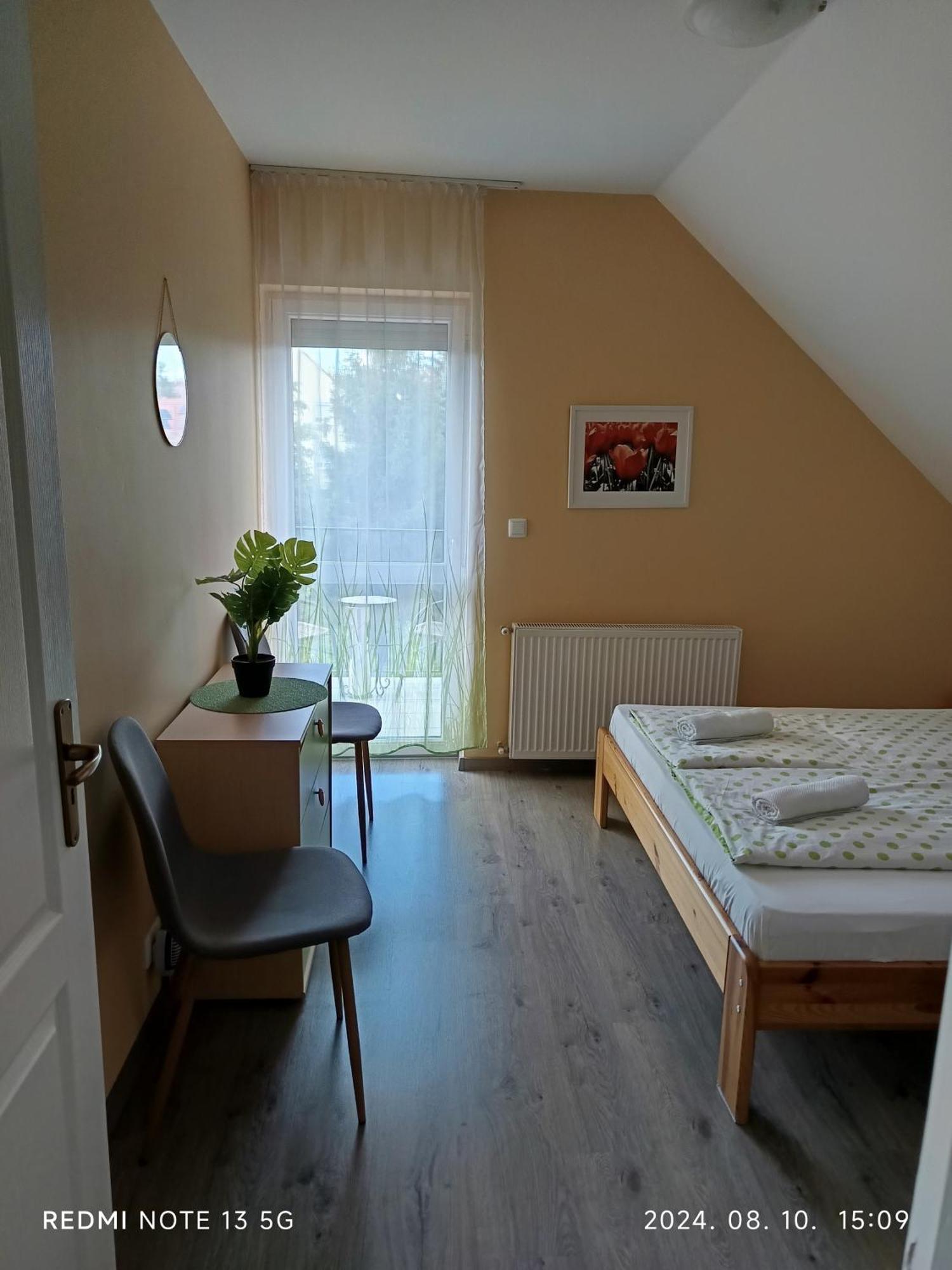 Zita Apartman Егер Стая снимка