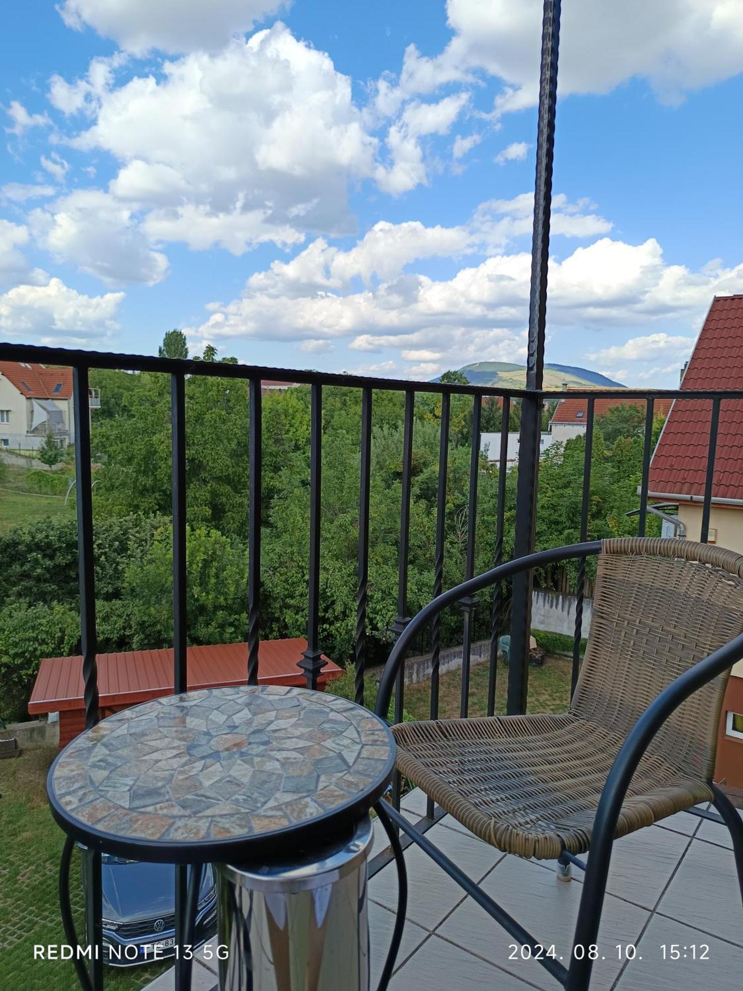 Zita Apartman Егер Стая снимка
